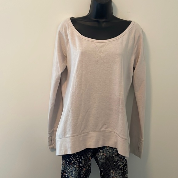 Lululemon Sweatshirt - Picture 1 of 5